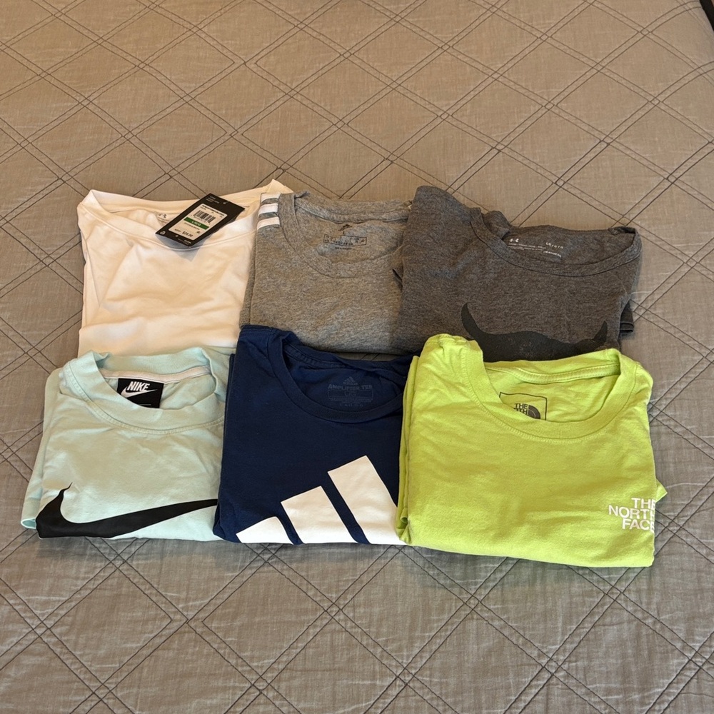 Women’s Activewear T-Shirts Bundle